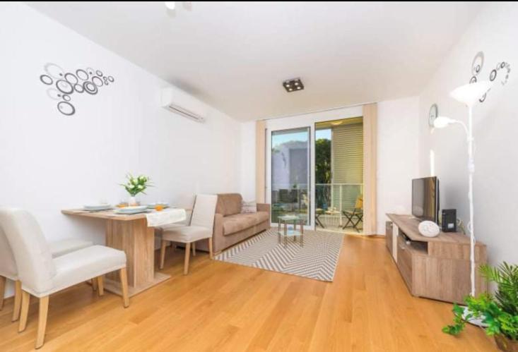 Iris Apartment Private Parking 斯普利特 外观 照片