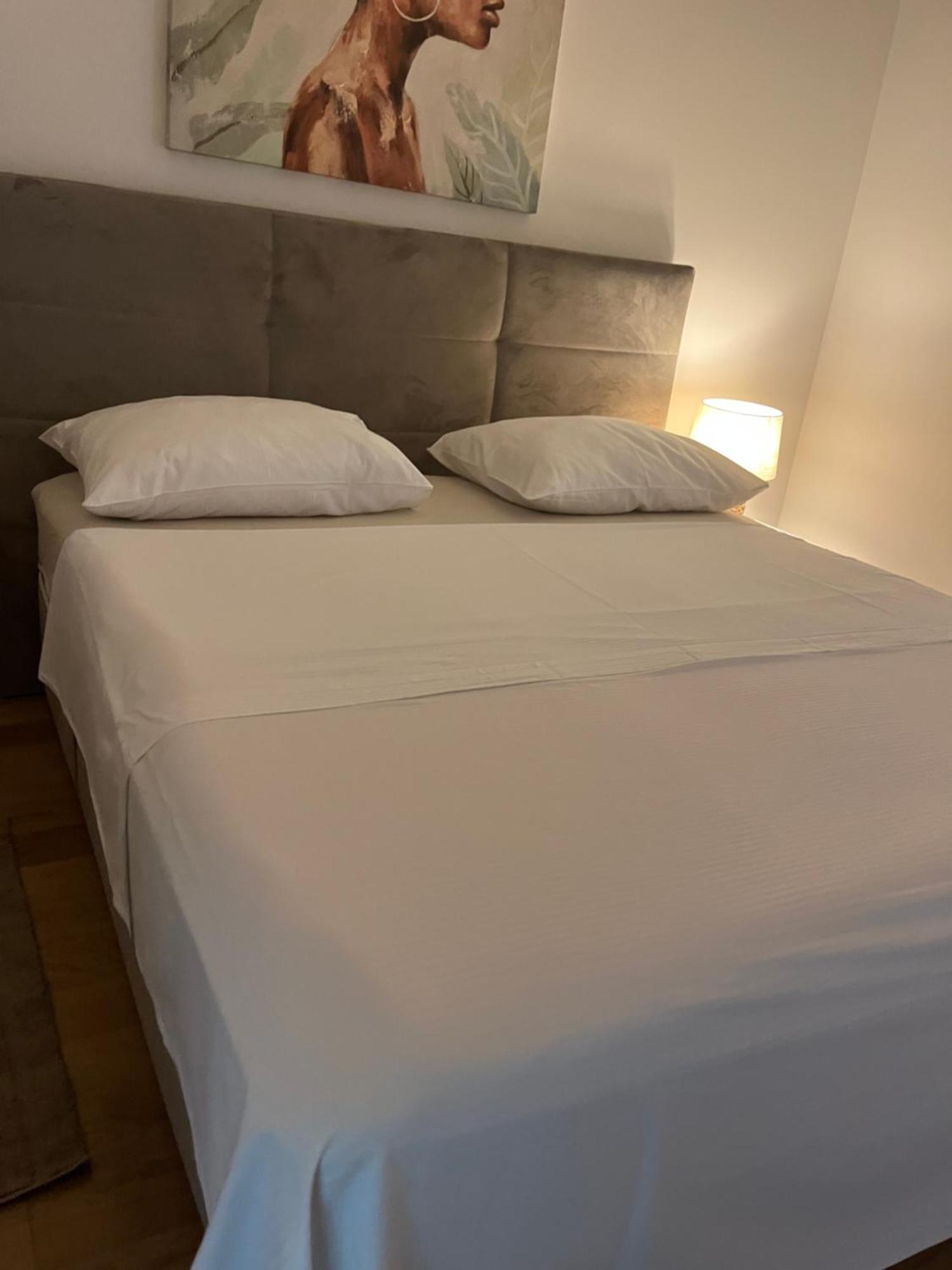 Iris Apartment Private Parking 斯普利特 外观 照片
